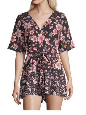 XXL Trixxi Romper Black floral print